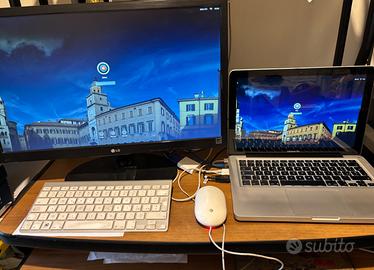 MAC BOOK PRO 13,3 POLLICI + MONITOR ESTERNO L 17 P