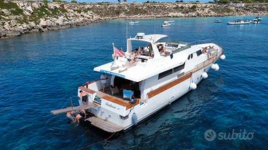 yacht