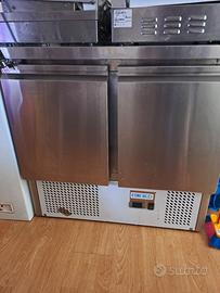 frigo bar con piano in acciaio