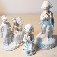gruppo di n 3 statuette in porcellana capodimonte