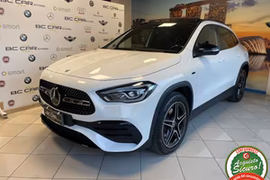 MERCEDES-BENZ GLA 250 EQ Power PREMIUM AMG *TETT