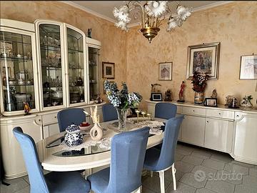 ELEGANTE SOGGIORNO IN STILE CLASSICO