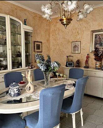 ELEGANTE SOGGIORNO IN STILE CLASSICO