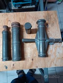 vecchi attrezzi da pasticceria.