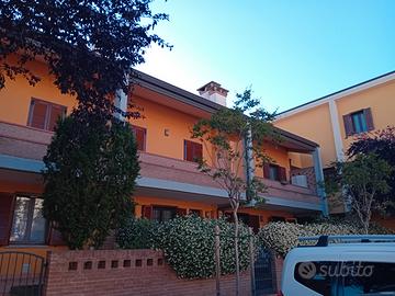 Bilocale con terrazzo e garage