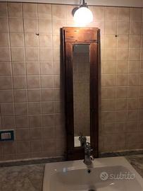 Scuretti con specchio per bagno