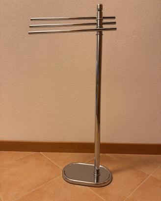 Piantana porta-asciugamani in metallo cromato