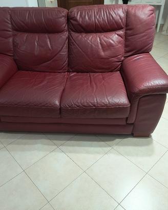2 Divani in pelle bordeaux 