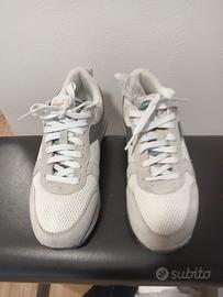 scarpa da ginnastica 