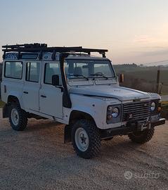 Land Rover Defender 110 portapacchi