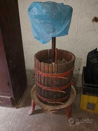 Torchio per uva - produzione vino