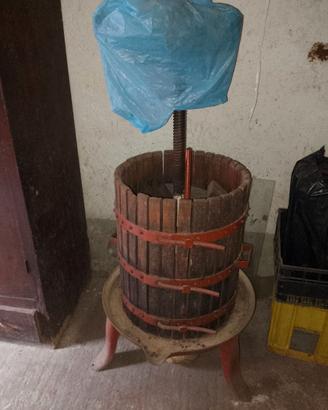 Torchio per uva - produzione vino