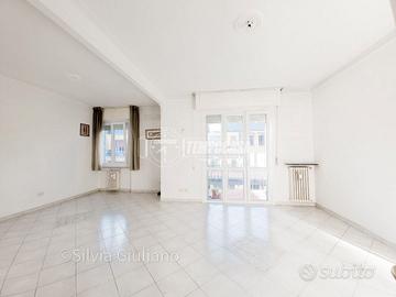 4 Locali con cantina e posti auto