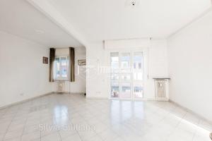 4 Locali con cantina e posti auto