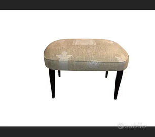 Antico pouf in legno con imbottitura tessuto
