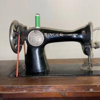 Macchina da cucire Singer d'epoca