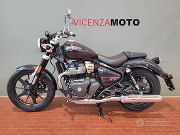 Royal Enfield Super Meteor 650 astral black