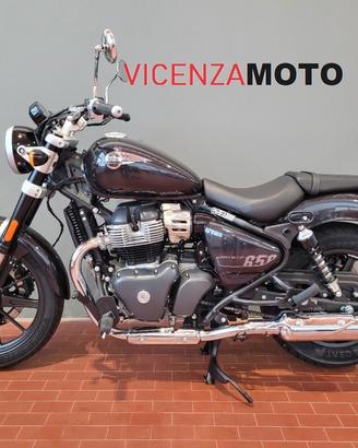 Royal Enfield Super Meteor 650 astral black