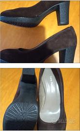 Scarpe scamosciate n. 37