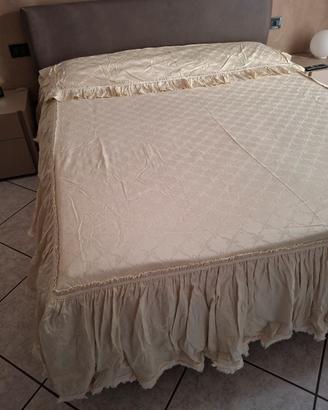 copriletto fatto da sarta