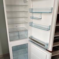 FRIGORIFERO AEG Mod SCS51804S1