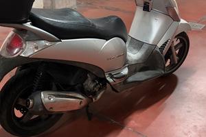 Scarabeo 250