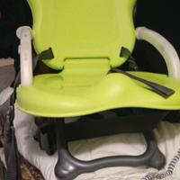 sedia a dondolo e sedia per mangare bimbo.