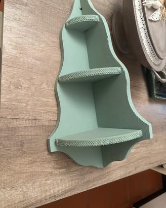 Angoliera in legno Shabby