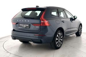 VOLVO XC60 2.0 b5 Plus Dark awd auto