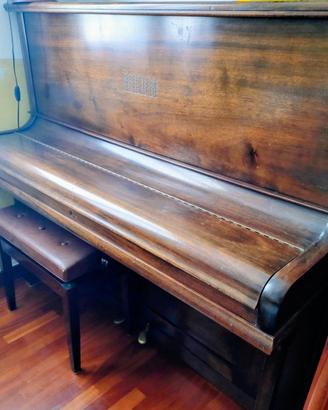 Pianoforte verticale