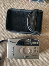 Nikon macchina fotografica AF250SV funzionante