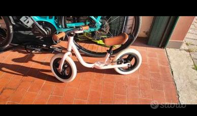 bicicletta senza pedali bambina