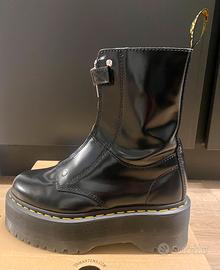 Dr. Martens Jetta Hi Max