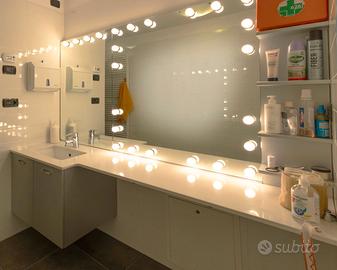 Consolle trucco antibagno