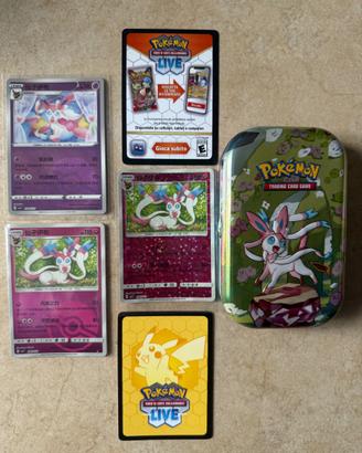 Lotto Pokémon Sylveon – Tin vuota + 5 carte