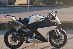 Yamaha yzf R125