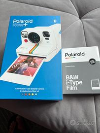 Polaroid Now + con custodia e ricerica foto