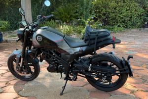 Moto benelli Leoncino 125