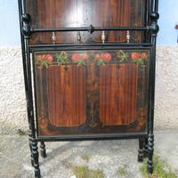 Letto antico in ferro battuto 