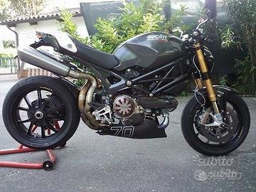 Accessori ricambi carbonio ducati monster