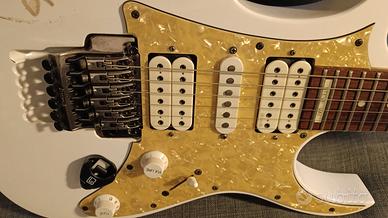 Chitarra elettrica ibanez