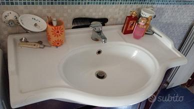 Coppia di lavabi per bagno
