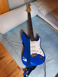 Chitarra eletrrica con amplificatore e jack