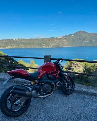 Ducati Monster 821 anno 12/2017 9000km
