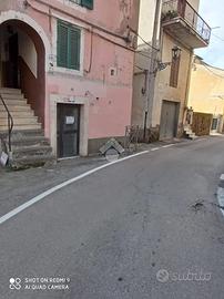 NEGOZIO A FABRICA DI ROMA