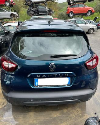 Portellone Renault Captur e altri ricambi