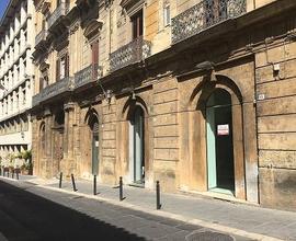 Rif.3650UL48414| negozio caltanissetta