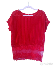 Top/Blusa rossa con ricamo in pizzo trasparente