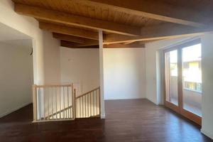 Appartamento di 133 m² con 4 locali e box auto a S