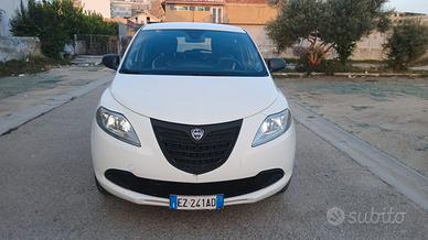 💎 Lancia ypsilon metano 2015 210.000km Gomme 80%